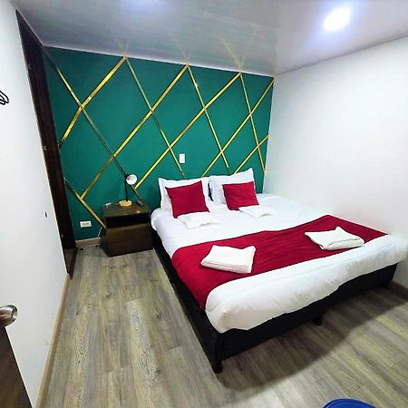 Hotel Kristal Ferial Bogota Exterior photo